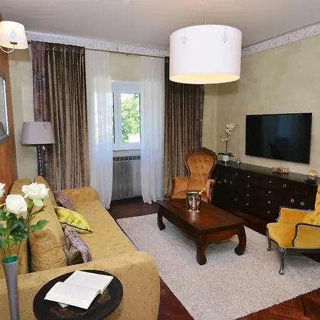 Ivone - 5 Stars Apartment